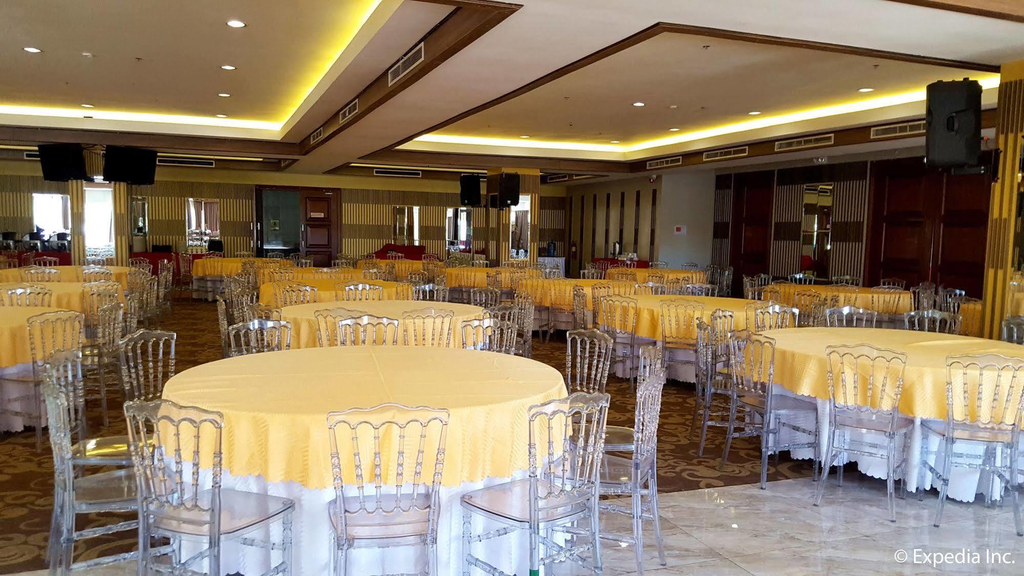 Newtown Plaza Hotel Baguio City Exterior photo